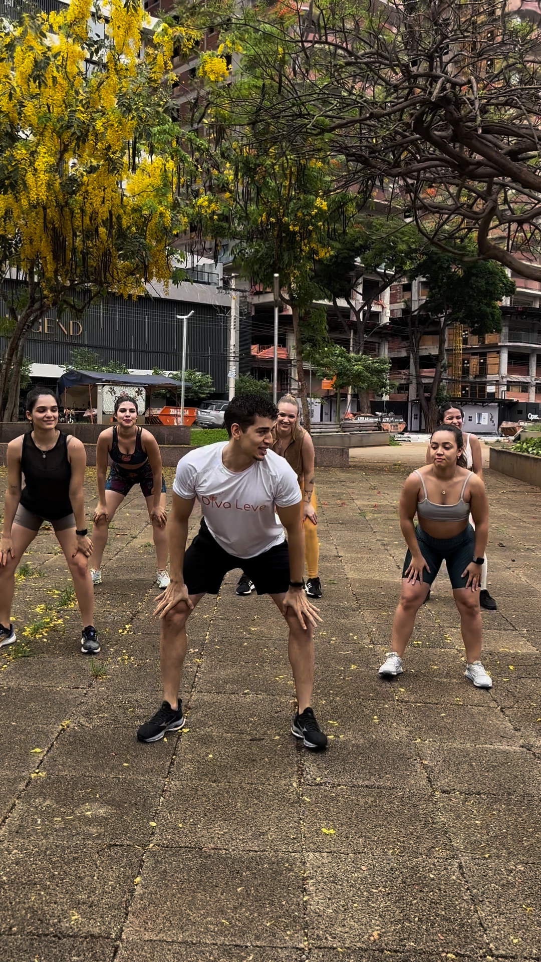Leandro dançando